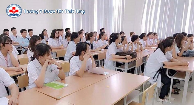 Học cao đẳng điều dưỡng ở đâu tốt tại TPHCM?