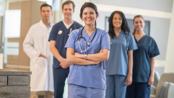 Học điều dưỡng chuyên khoa 1 ở đâu? Trường Trung cấp Y‑Dược Tôn Thất Tùng Học điều dưỡng chuyên khoa 1 ở đâu