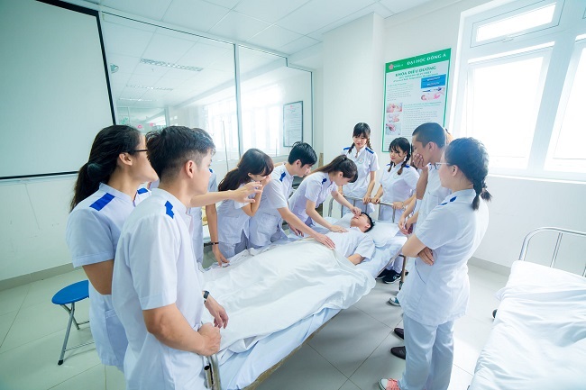 Ngành điều dưỡng học mấy năm?