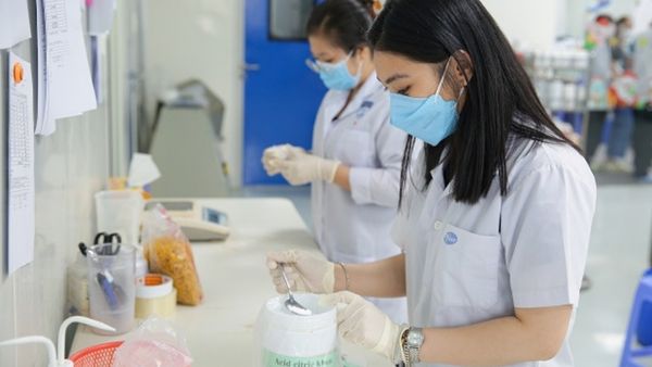 Ngành Dược ra làm gì? Cơ hội và định hướng tương lai Ngành Dược ra làm gì