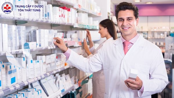 học đại học dược ra làm gì