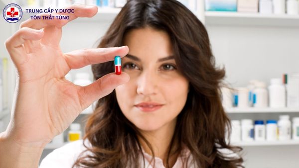 Học liên thông Đại học Dược mất bao lâu? Thời gian học và lộ trình phù hợp học liên thông đại học dược mất bao lâu