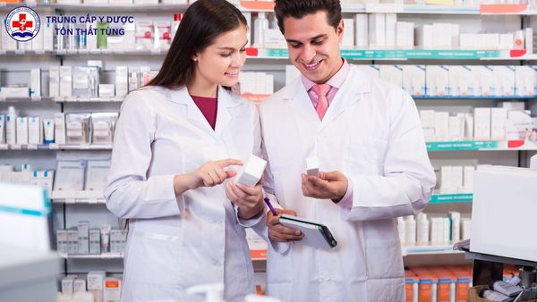 Văn bằng 2 Cao đẳng Dược là gì? Lộ trình phù hợp để chuyển nghề văn bằng 2 cao đẳng dược là gì