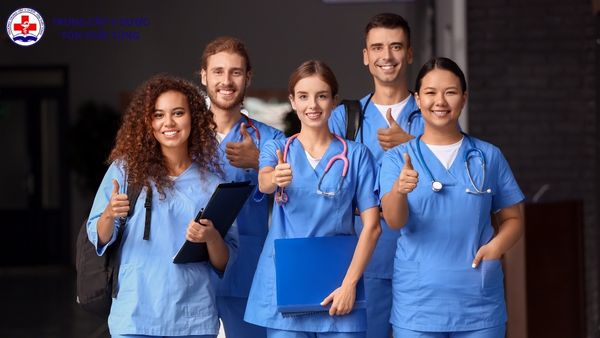 điều dưỡng nha khoa học mấy năm