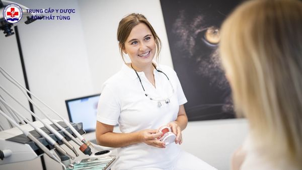 điều dưỡng nha khoa là làm gì