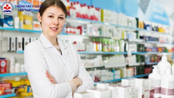 y sĩ đa khoa là gì