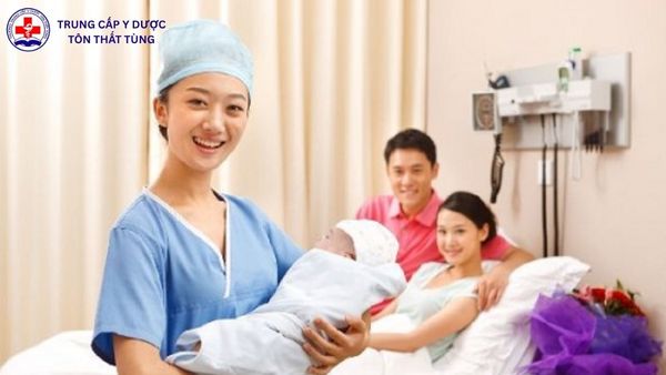 Lương ngành hộ sinh bao nhiêu? Mức thu nhập mới nhất lương ngành hộ sinh