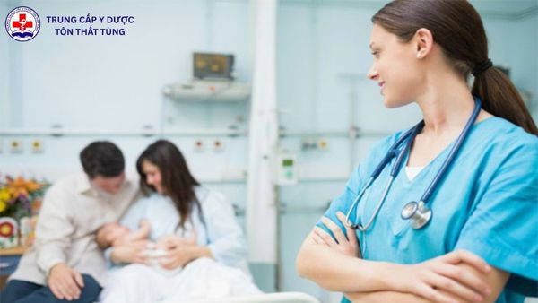 Nhiệm vụ của nữ hộ sinh tại trạm y tế là gì? Công việc thực tế đến vai trò cộng đồng nhiệm vụ của nữ hộ sinh tại trạm y tế